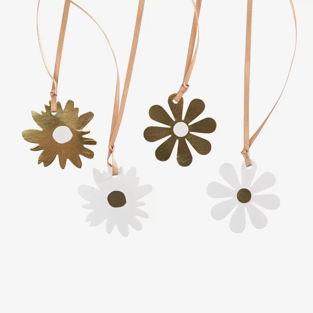 Cheap 8 Daisy Gift Tags Place Marks